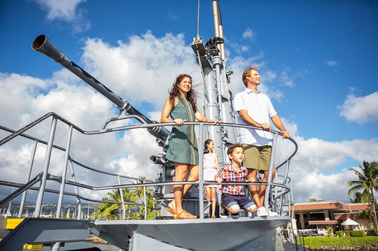 USS Missouri Battleship at Pearl Harbor. Photo by Tor Johnson, courtesy of Hawaiʻi Tourism Authority.