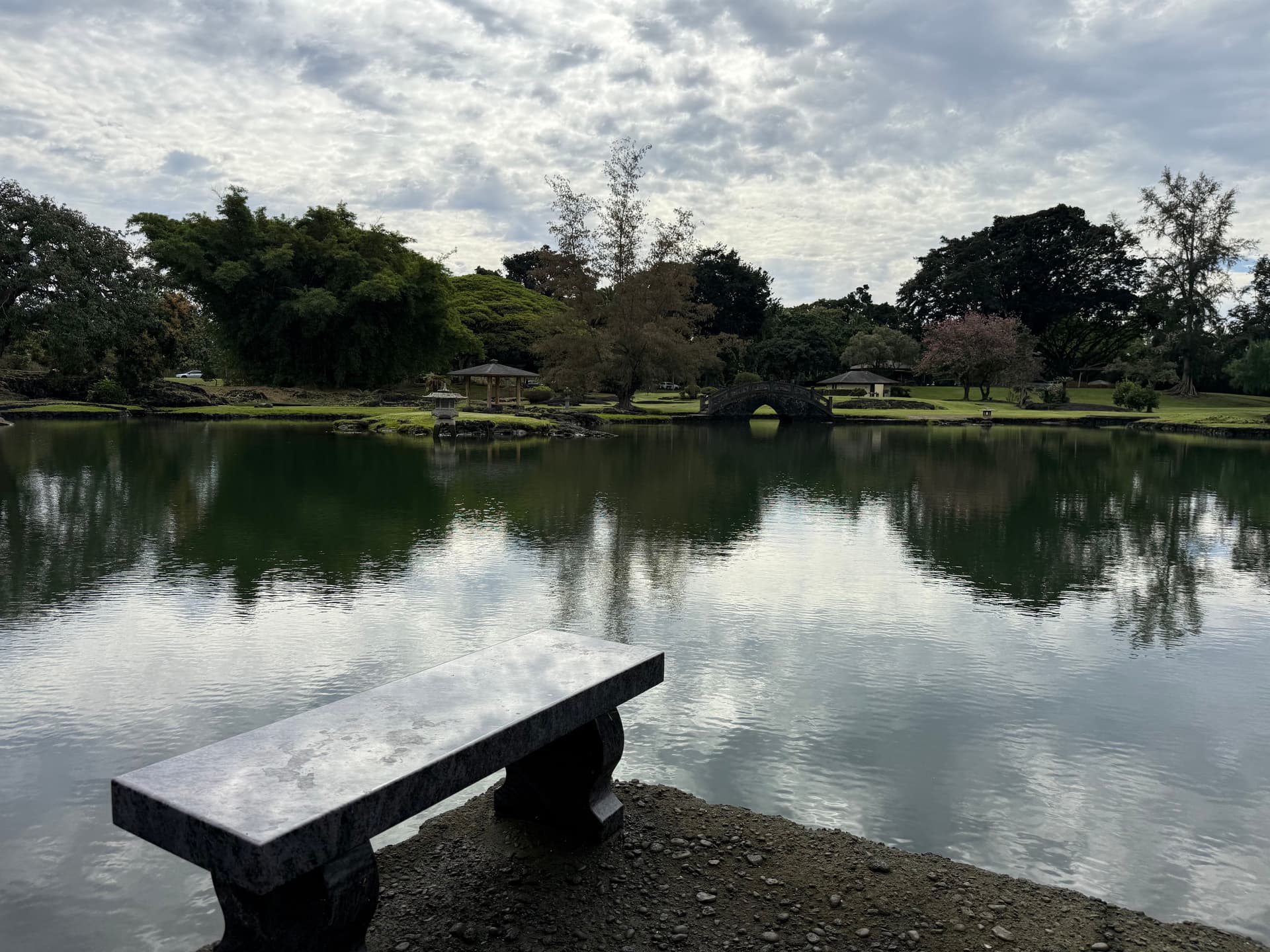 Visit Liliʻuokalani Park and Gardens