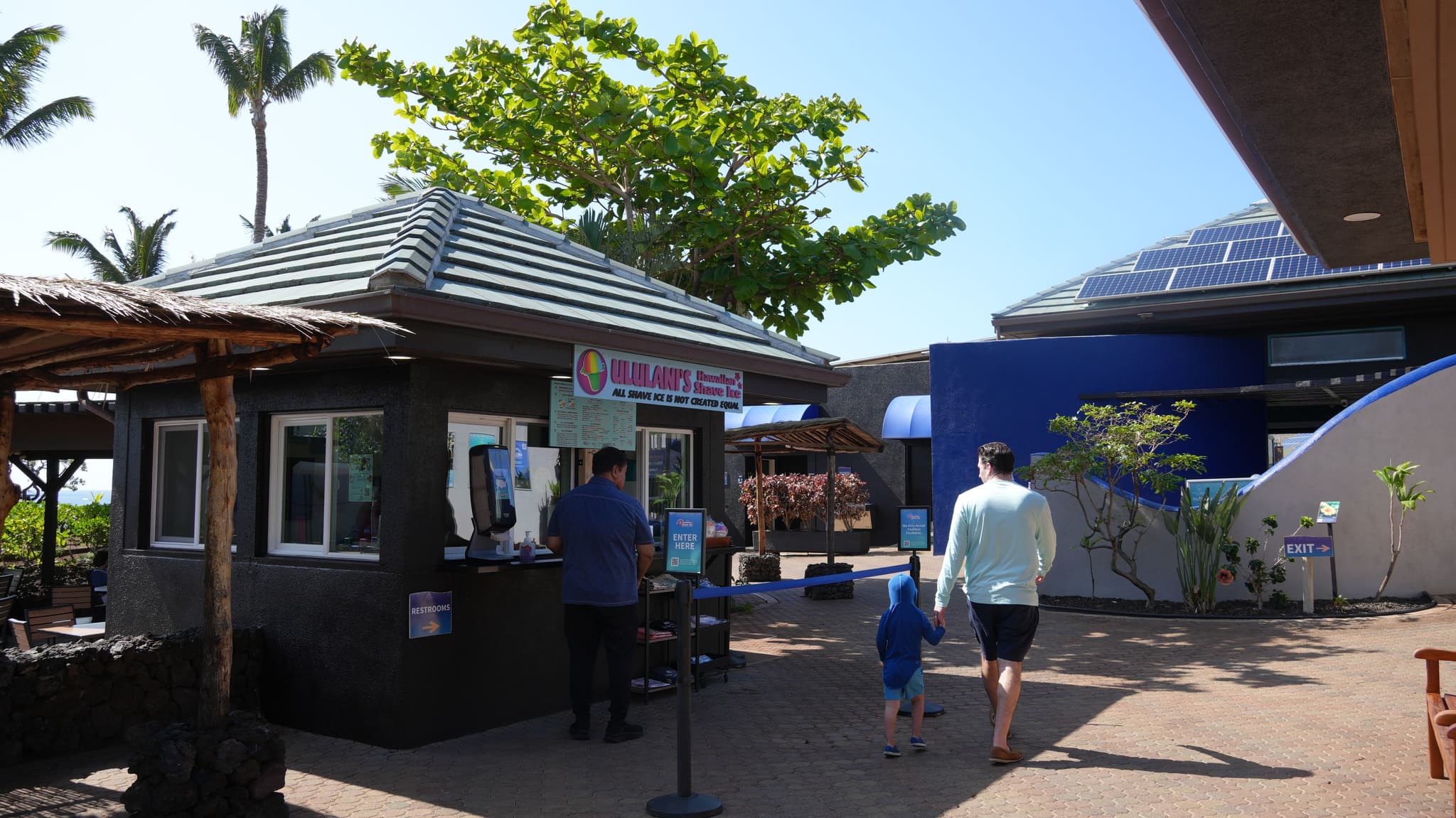 Ululani's Hawaiian Shave Ice at Maui Ocean Center. Photo by Melissa Chang.