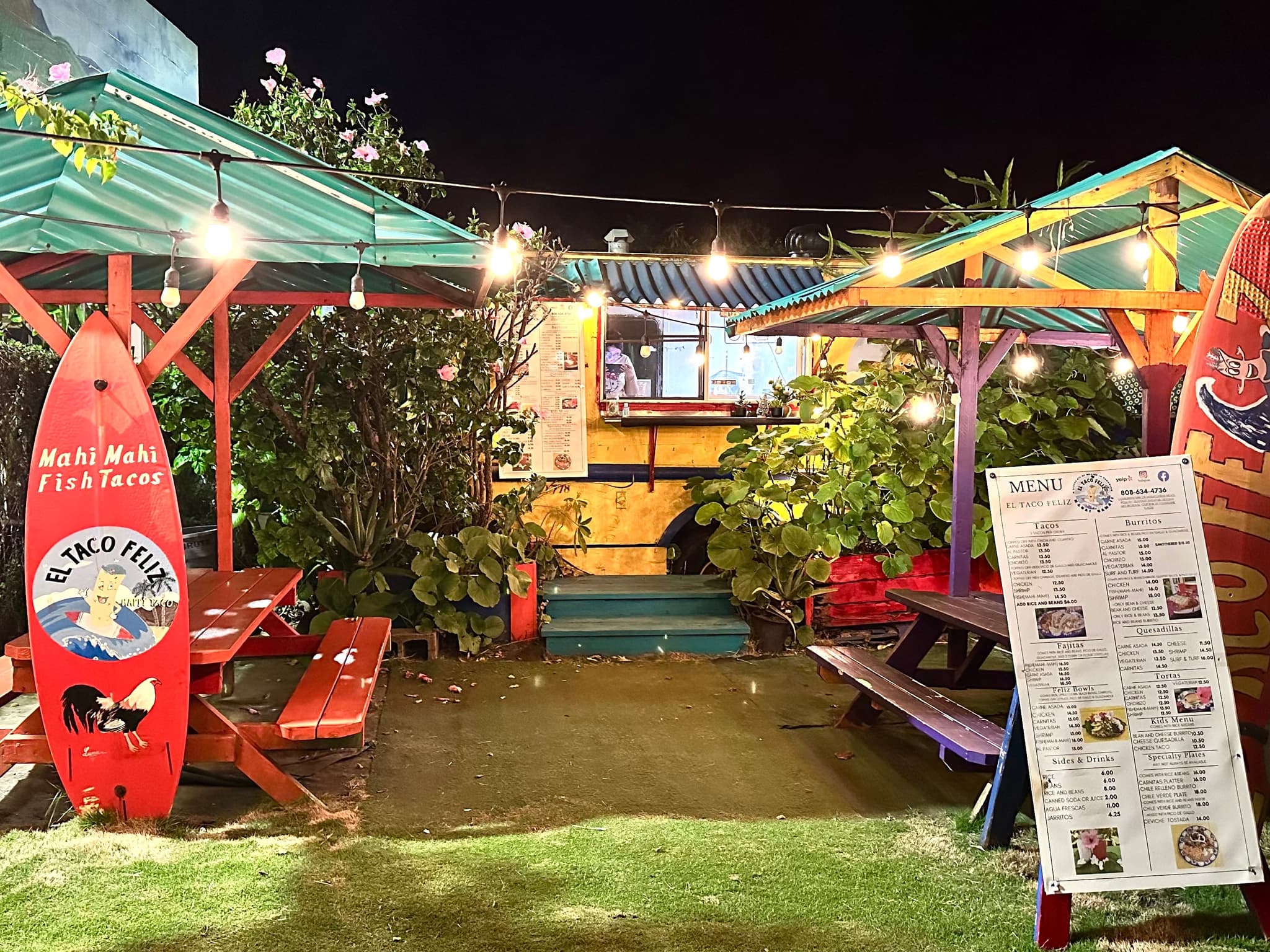 El Taco Feliz in Old Kapaʻa Town. Photo by Sarah Burchard.