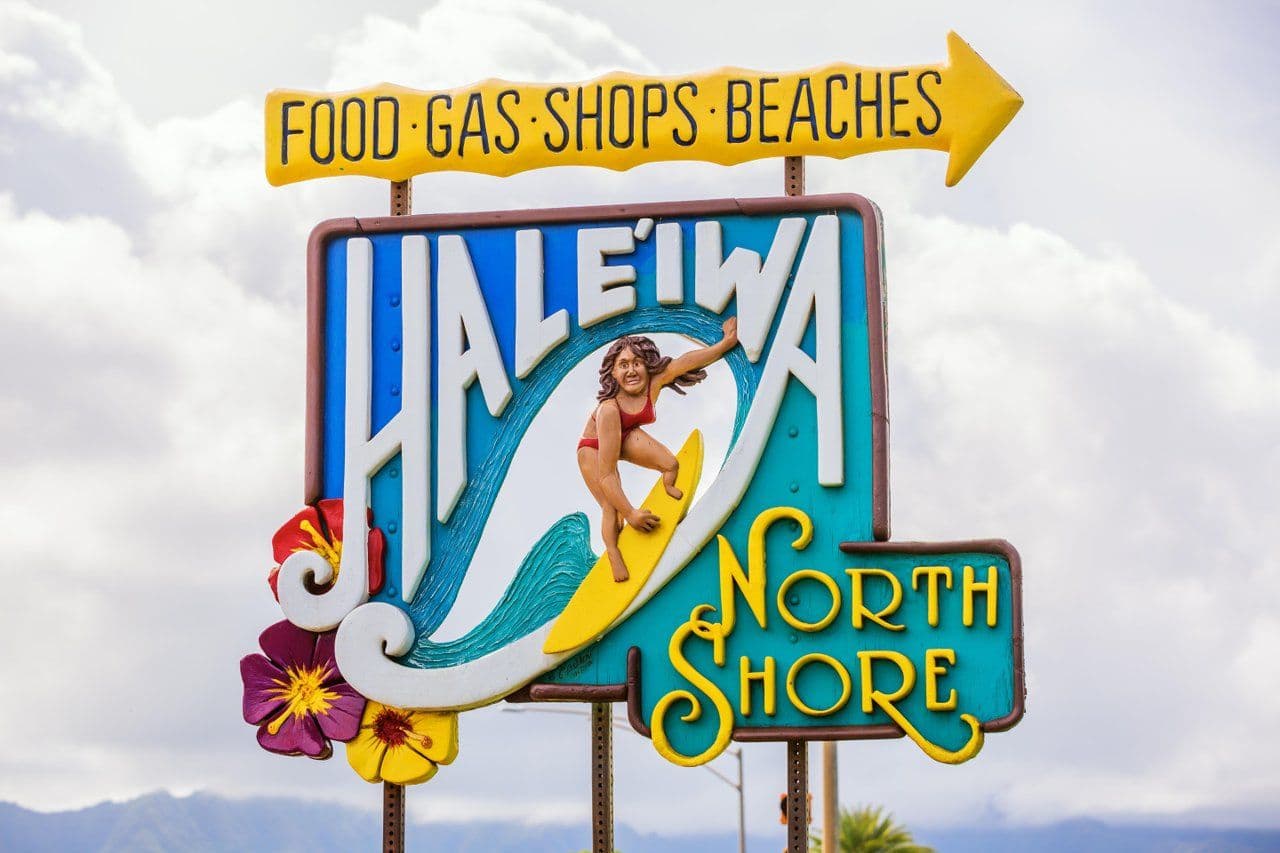 The Haleiwa sign on the north shore of oahu, hawaii.