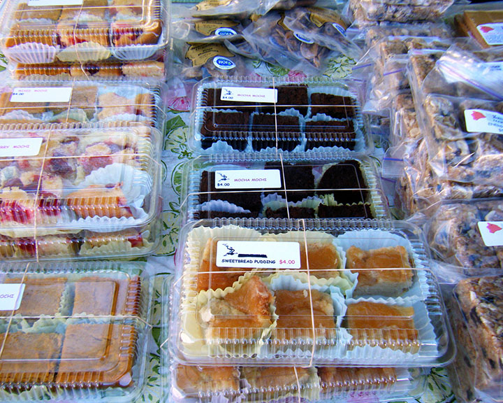 Image of Baked goods in bento boxes.