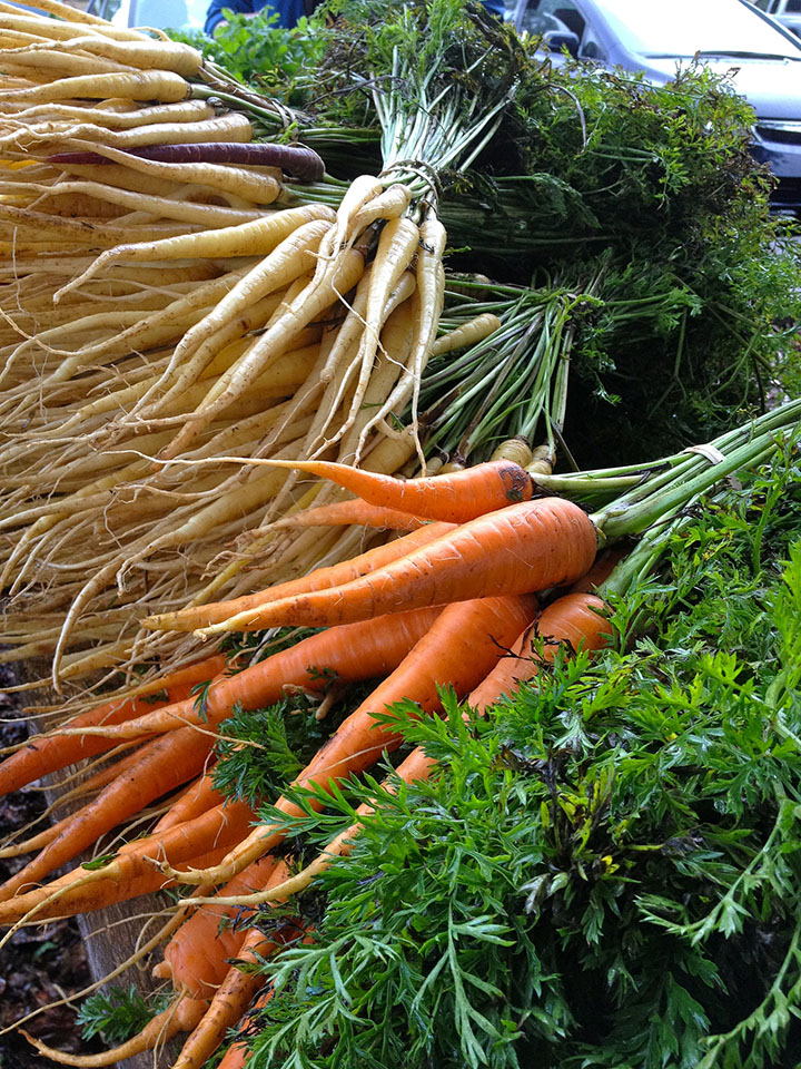 Image of Fresh root veggies in Hawi.