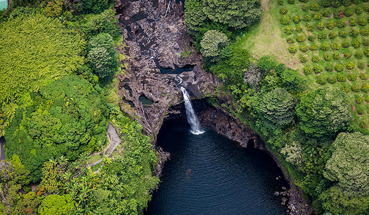 Photo courtesy of Paradise Helicopters.
