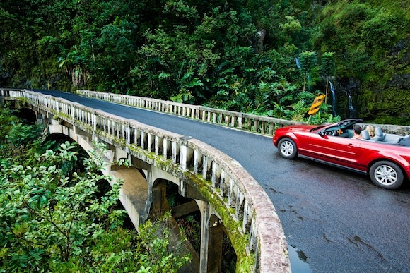 One of the infamous bridges/curves on the road to Hana. In the 52 miles between Kahului and Hana, you'll find 620 curves and 59 bridges. (HTA / Tor Johnson)