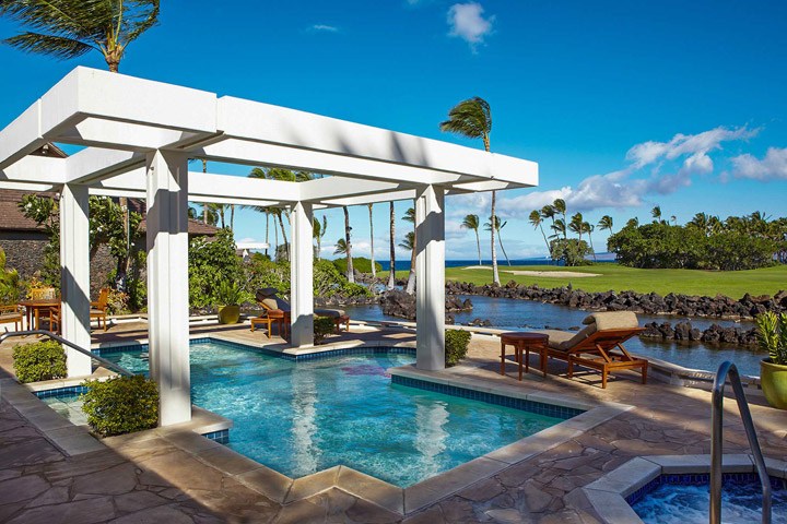 Image of Mauna Lani Bay Hotel and Bungalows.