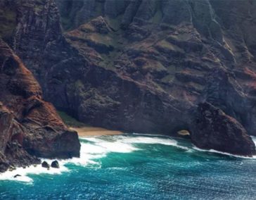 In Love on the Garden Isle: Hawaii Dream Date