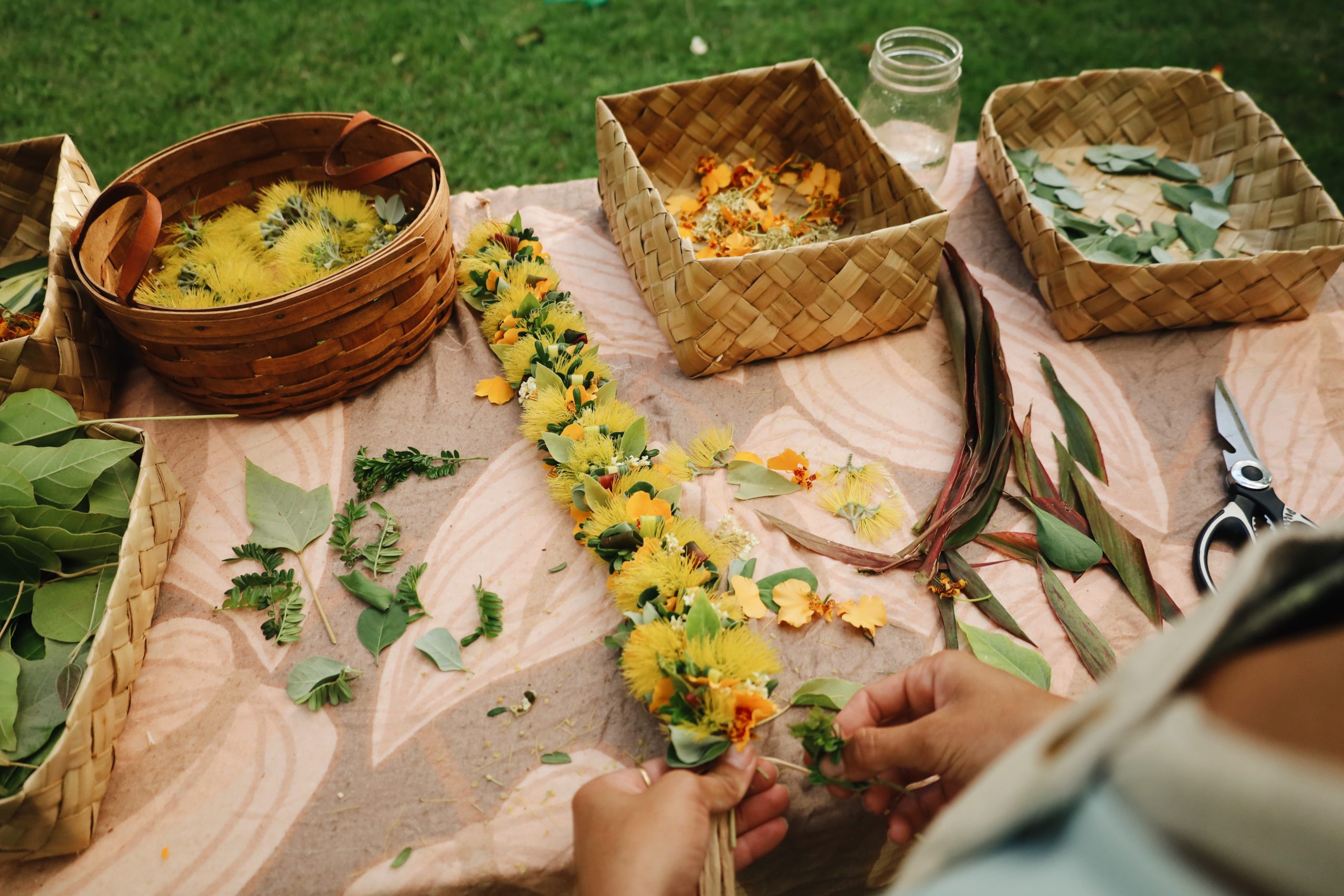 Immerse Yourself in Hawaiian Culture with these Lei-Making Classes