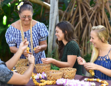 Immerse Yourself in Hawaiian Culture with these Lei-Making Classes 