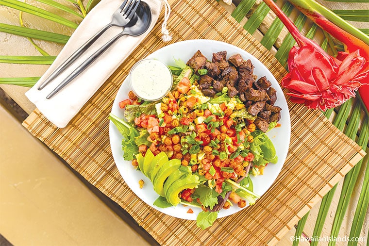 Fresh Bite makes and creates a variety of bowls, like Chop Lee (left), named after the owner’s mom, which also can come with grass-fed steak. (Photo: Fresh Bite Farm To Beach)